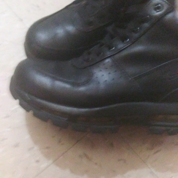 Boots - Picture 8 of 8